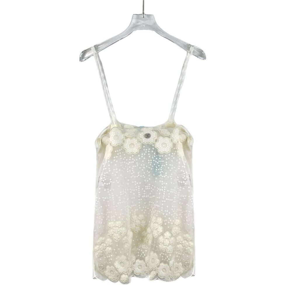 HW0075 Chanel Chanel off-white sequin camellia embroidered cotton lace suspender